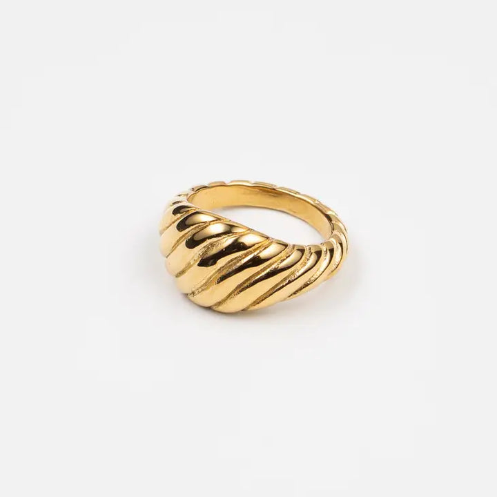 Big Twisted Ring - Size 8