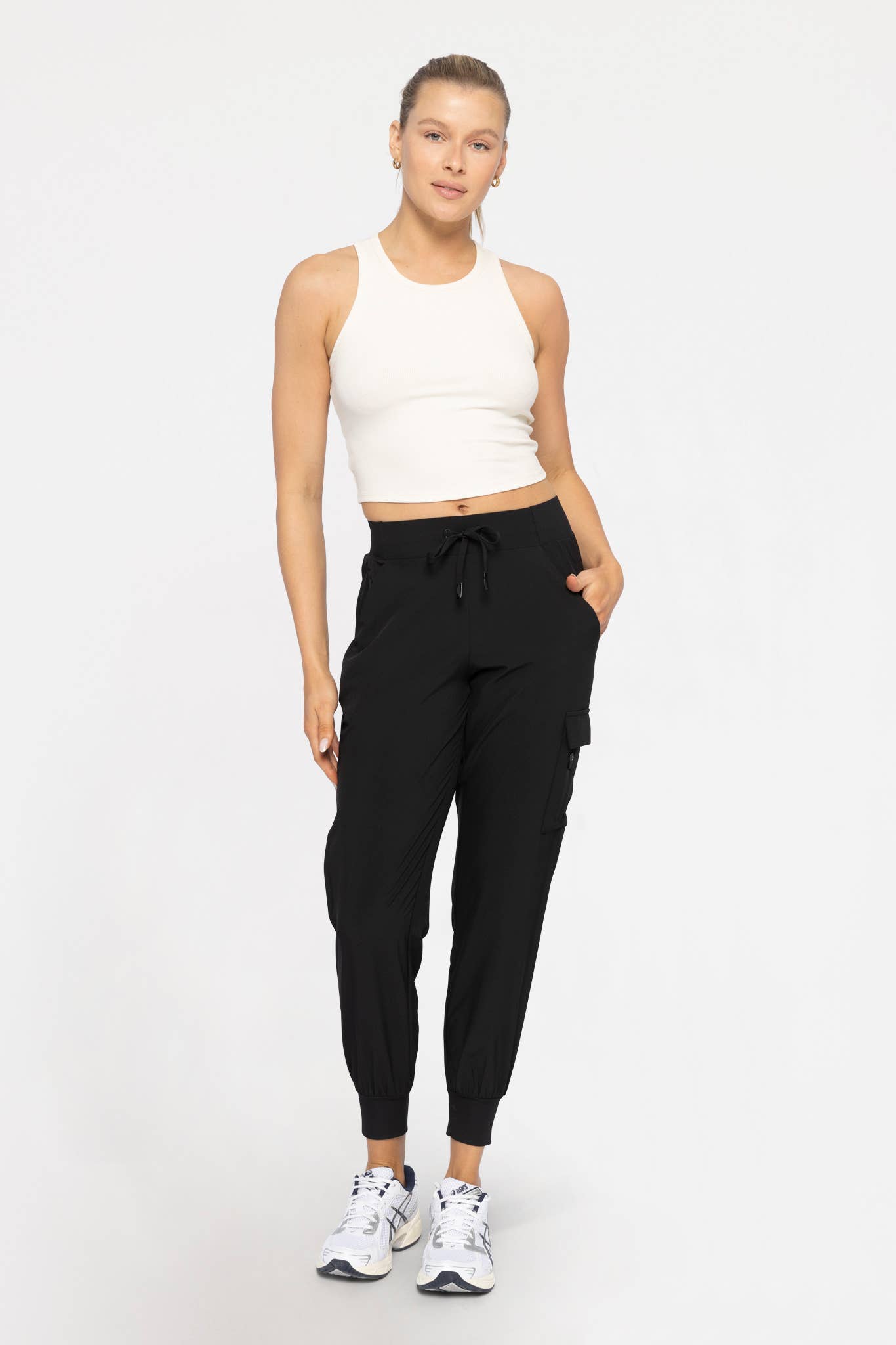 High-Waisted Capri Active Joggers with Pockets