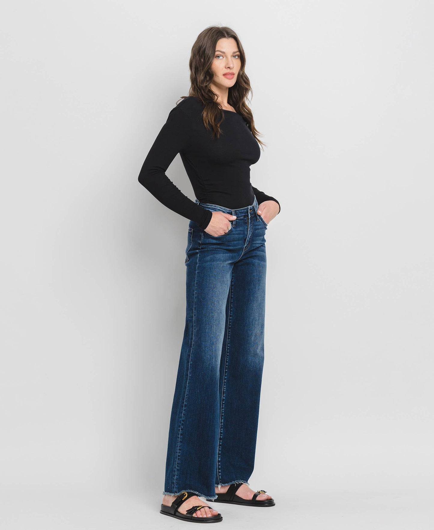 HIGH RISE WIDE LEG JEANS