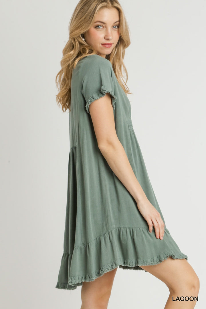 UMGEE Linen Blend Short Sleeve Round Neck Dress with Ruffle Trim and Frayed Edges