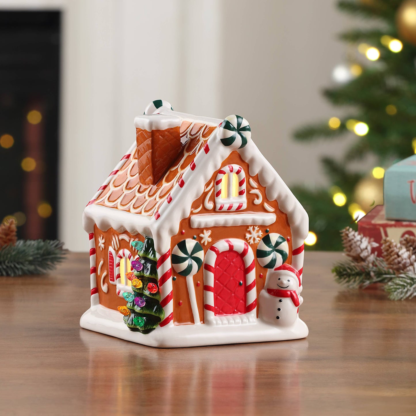 Nostalgic Gingerbread House - Brown with Snowman