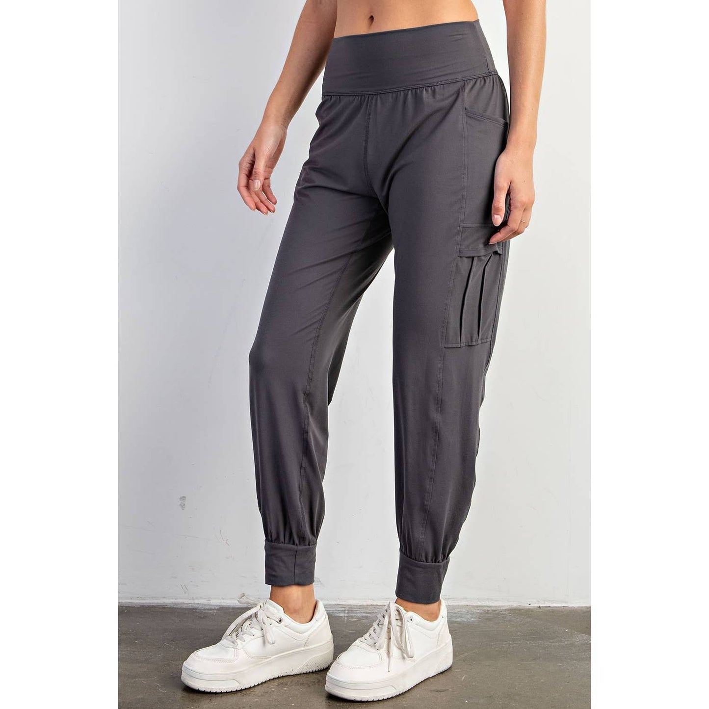 BUTTER JOGGER WITH SIDE POCKETS