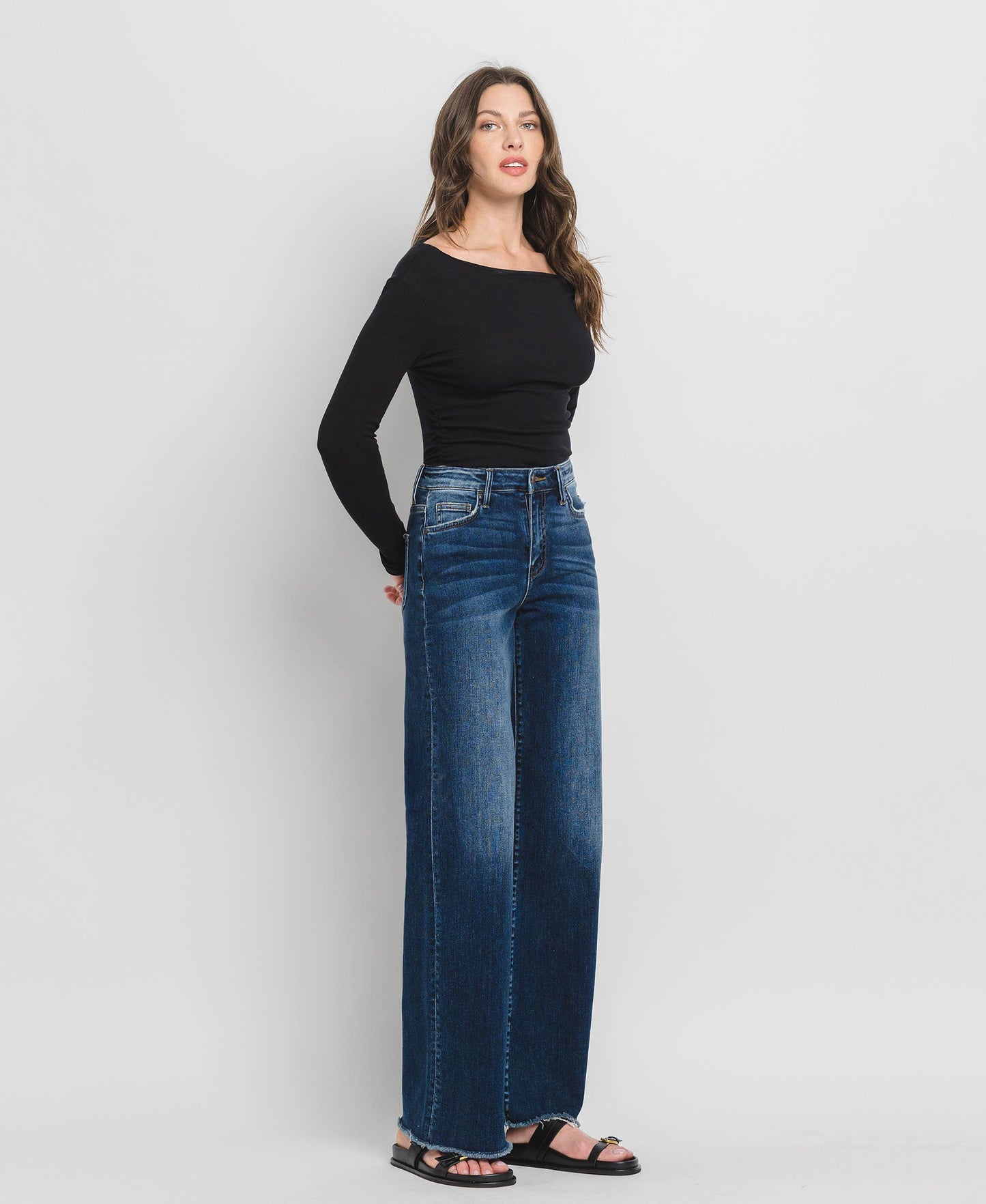 HIGH RISE WIDE LEG JEANS